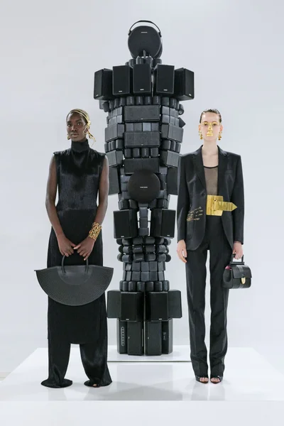 Look 9
